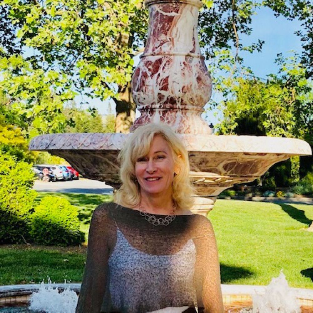 Gina Lyons