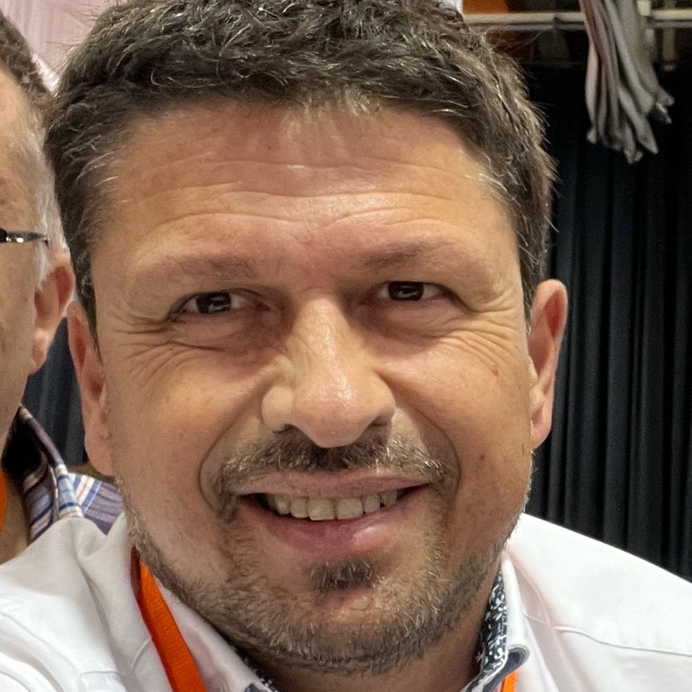 Oscar Carracedo Cs León
