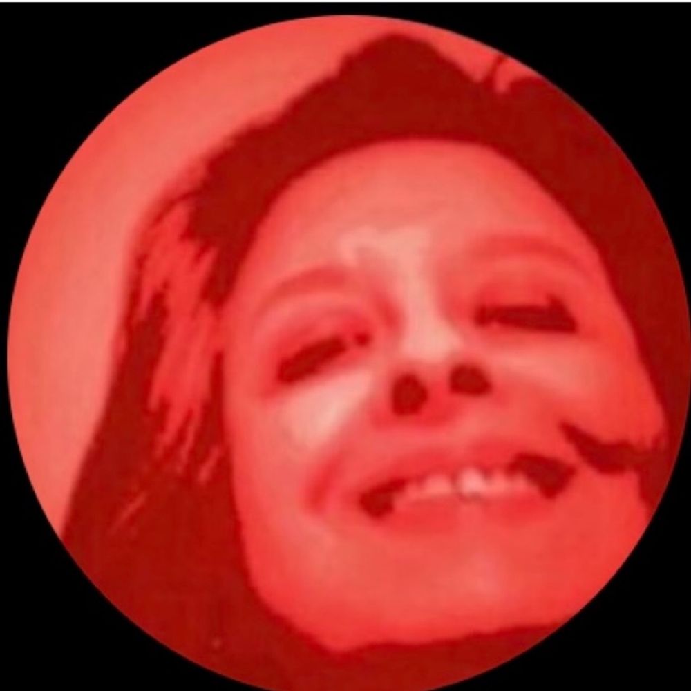 La Rouge 50698815's avatar