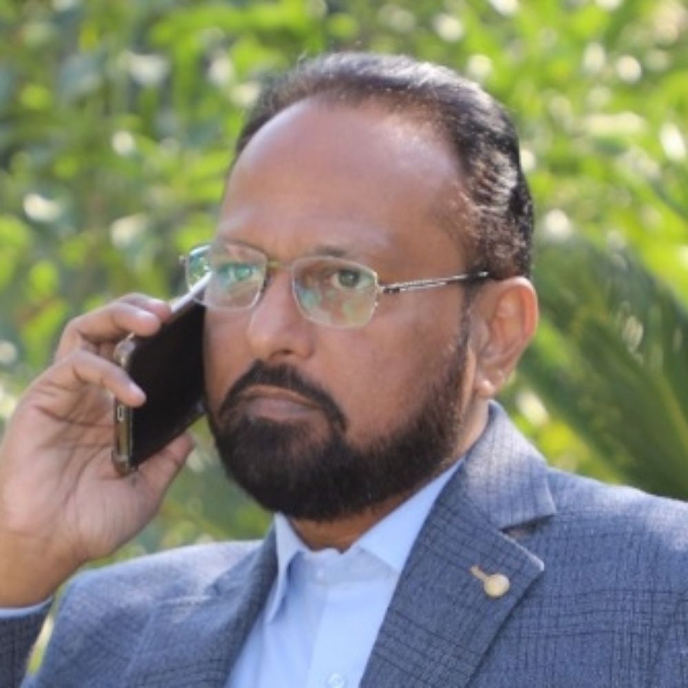Dr Farooq Arshad