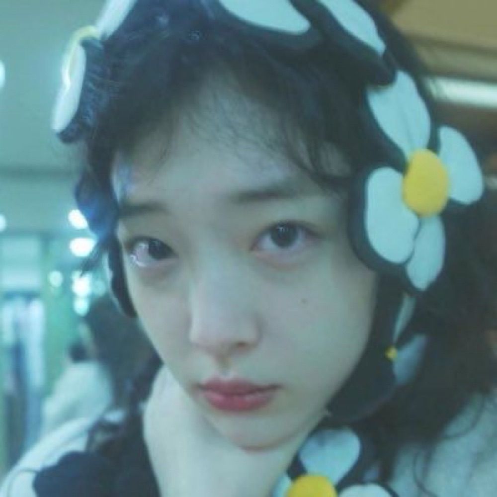 clara ✩