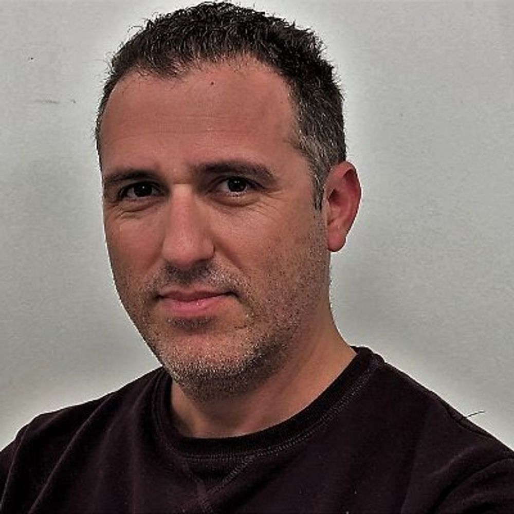 Dimitris Perros