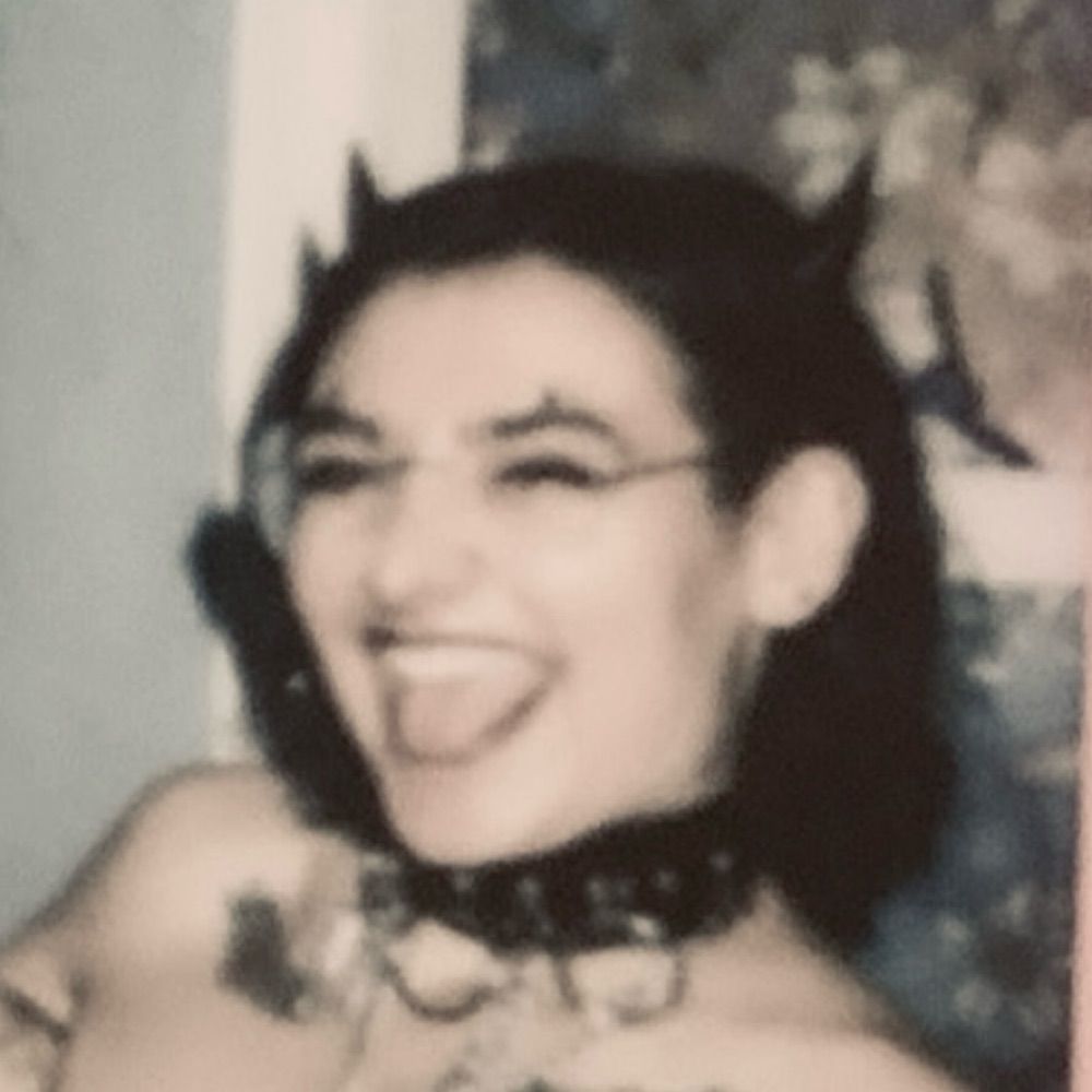 Lexi 🖤