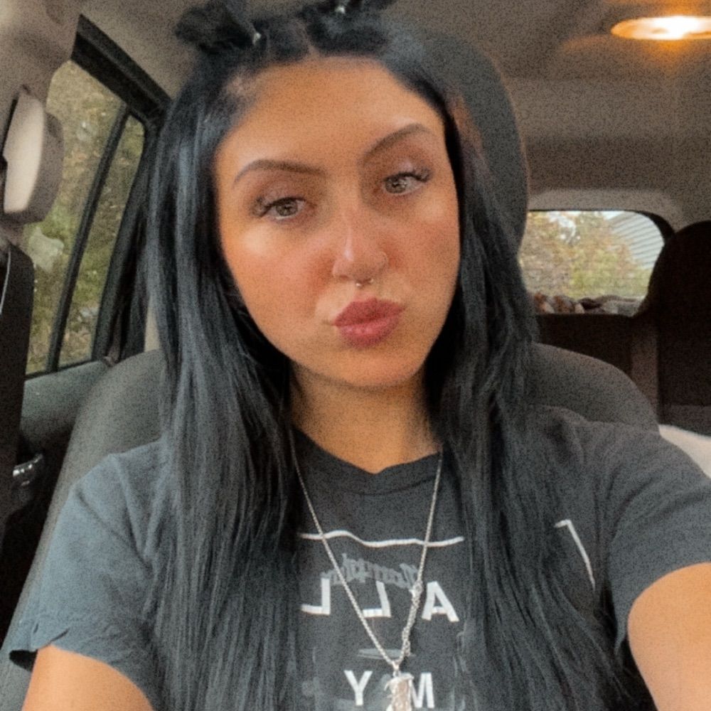 🖤 H E R 🖤