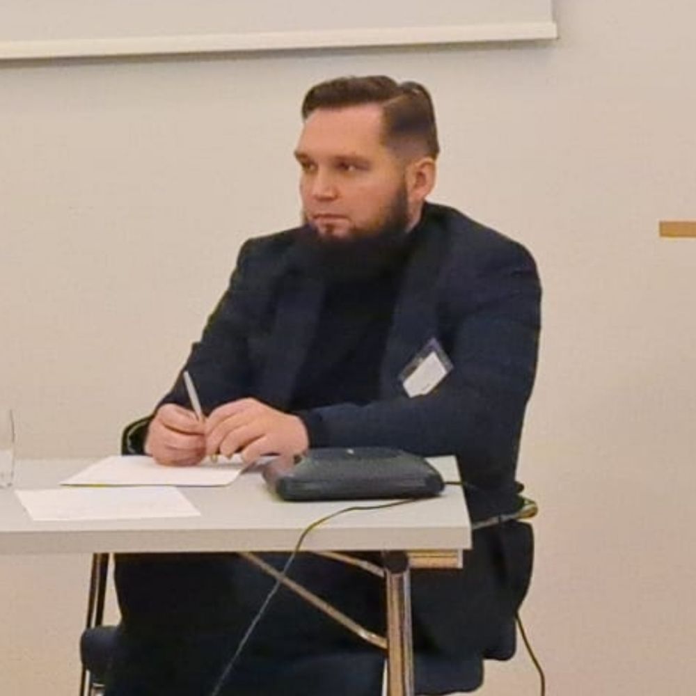 Dr. Aleksej Tikhonov