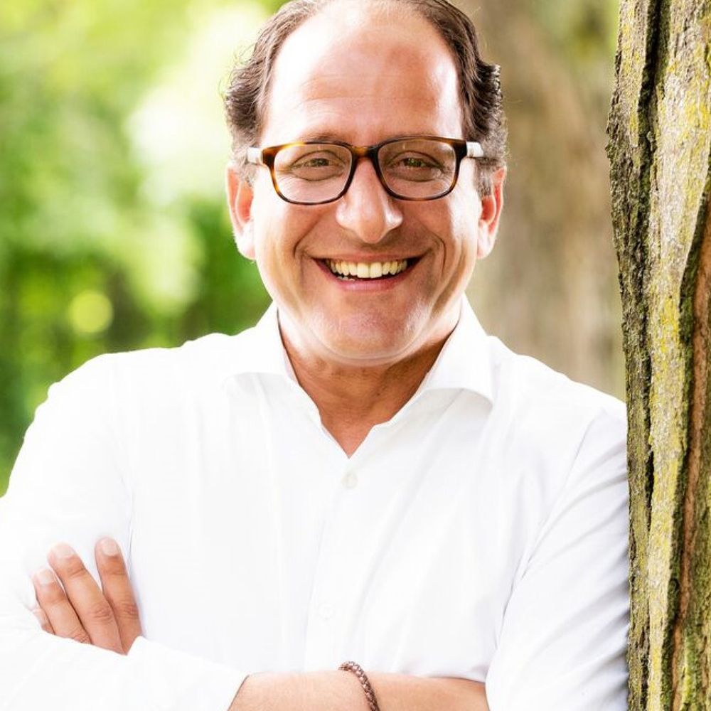 Ali Ehsassi