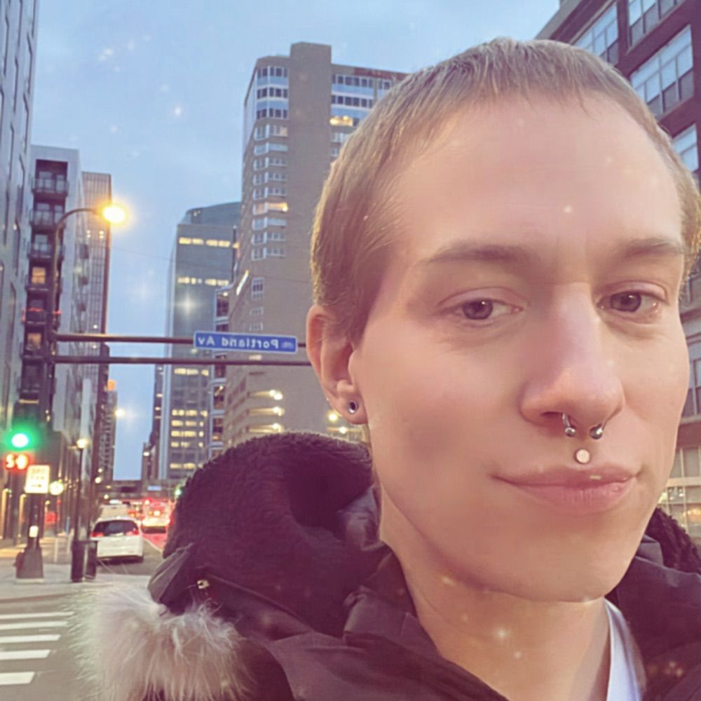 Dazzle (she/her)