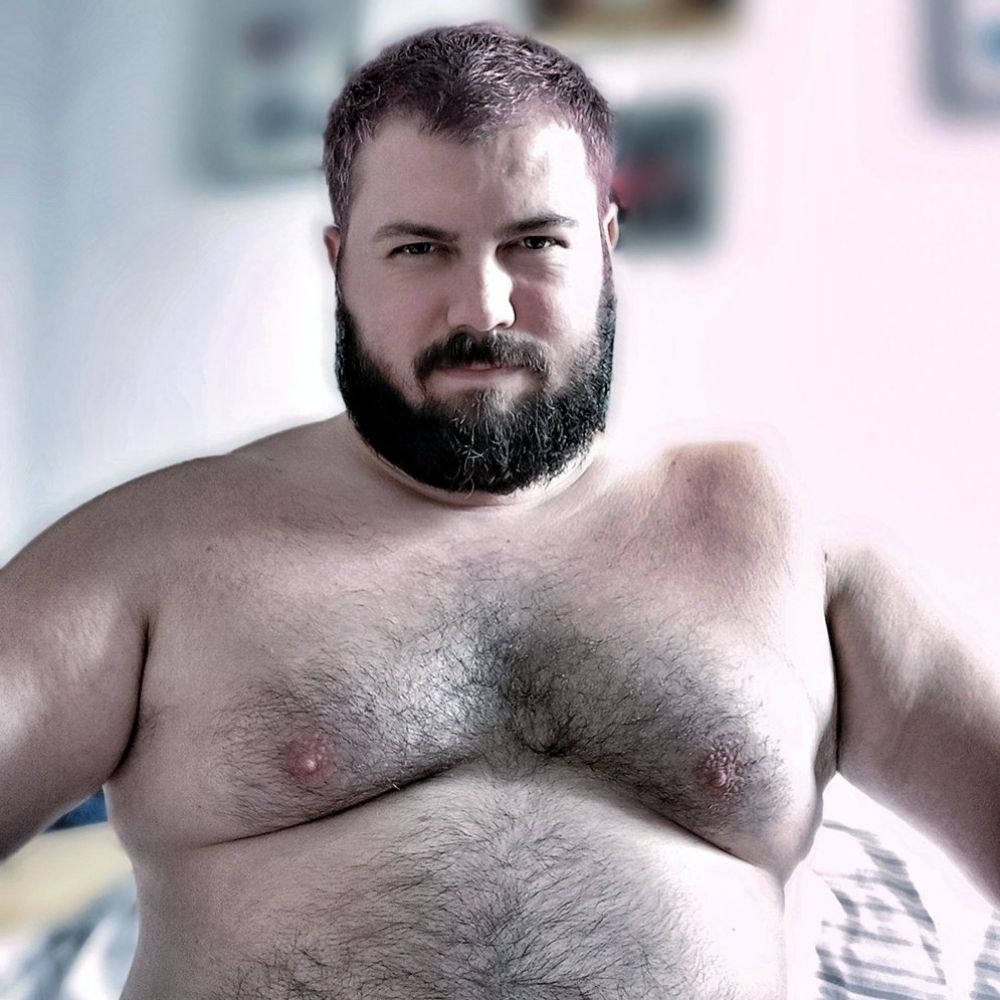 🐻 (TheCubUk) 🔞