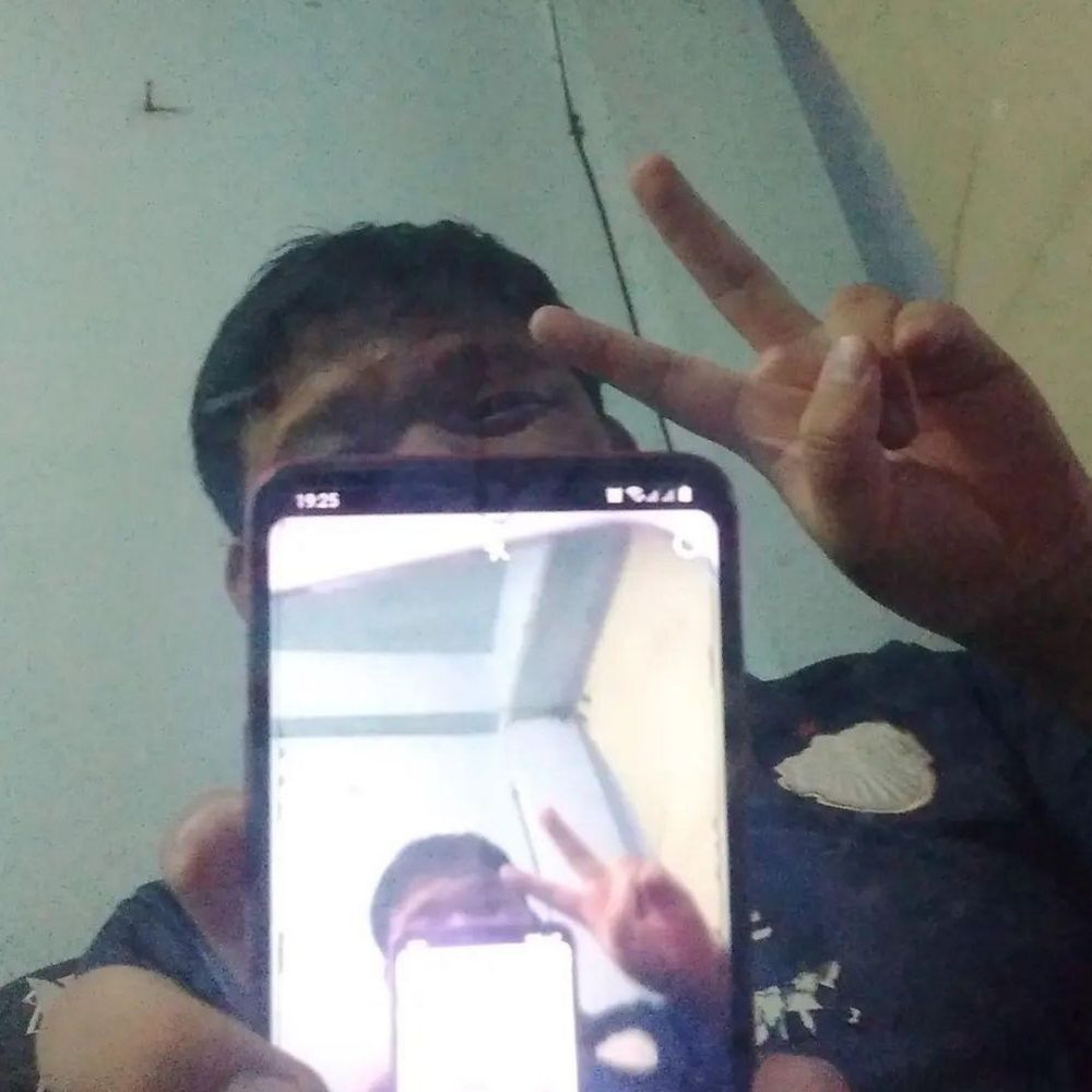 TㅇR ඞ