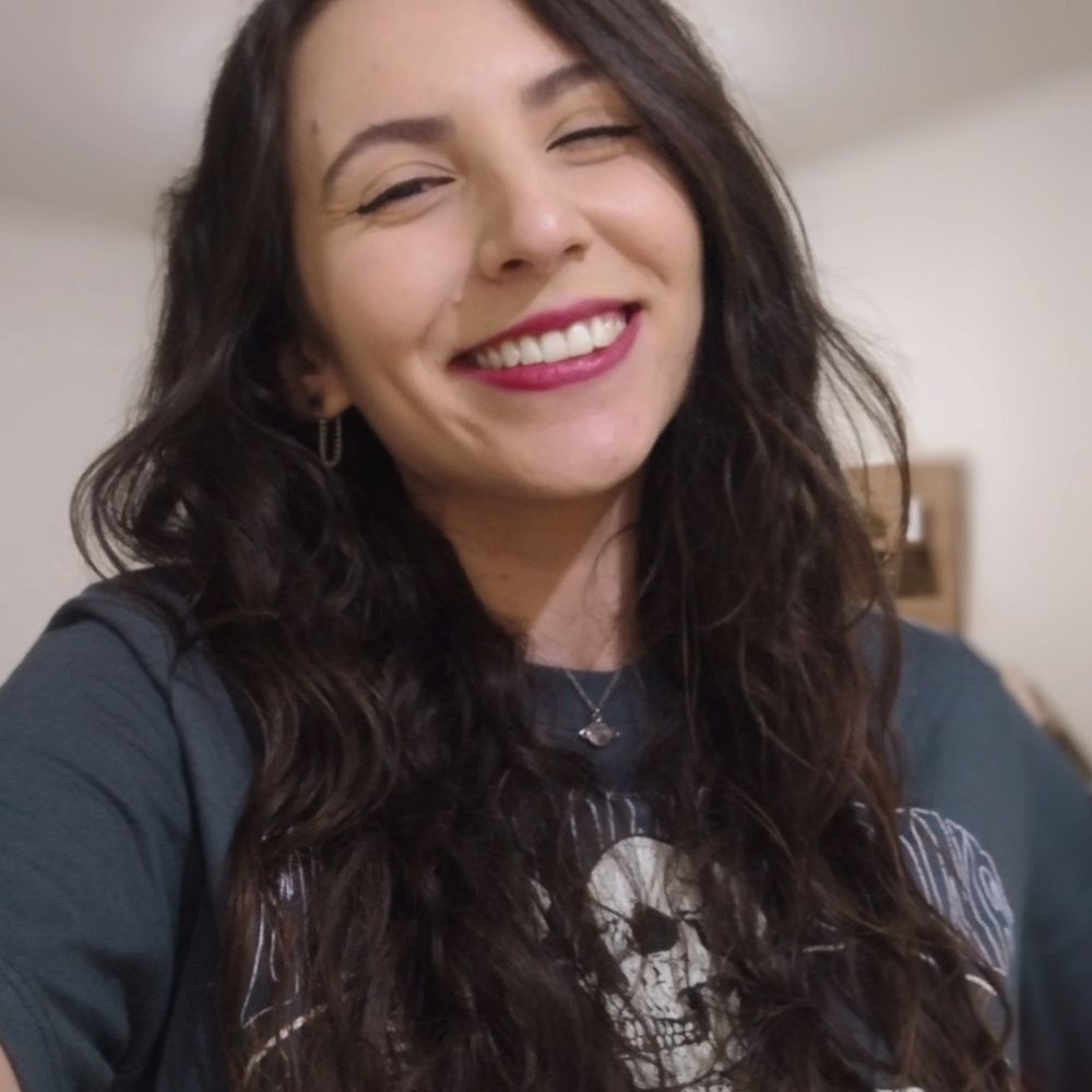 Thaís