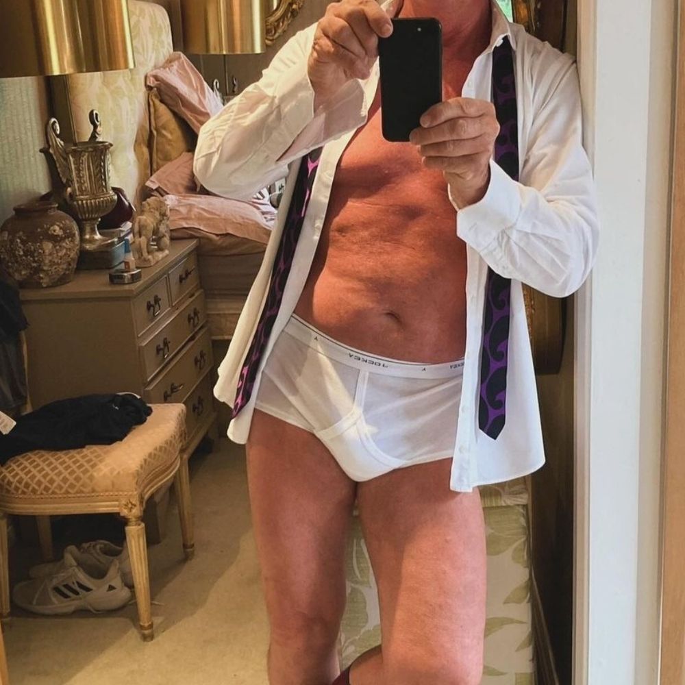 Businessmenundressed