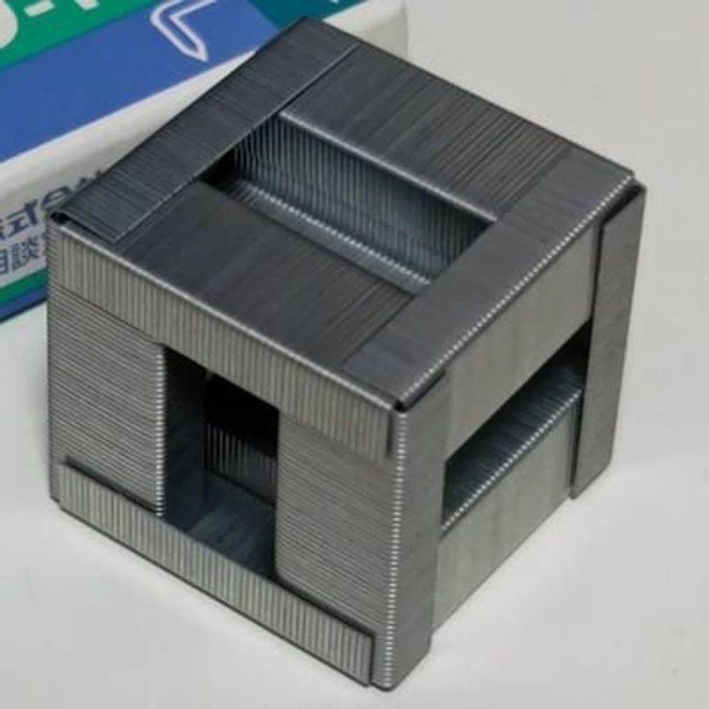 いーじー