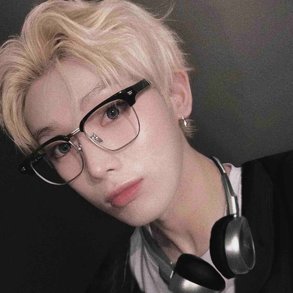 𝑪𝒉𝒂𝒎𝒐𝒎𝒊𝒍𝒆'𝑺𝒖𝒏𝒐𝒐🦊