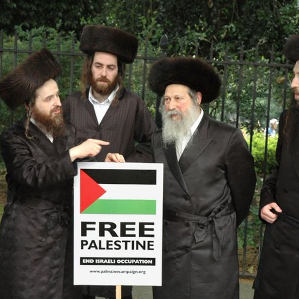 Jewish News & Views linking to stories & opinions