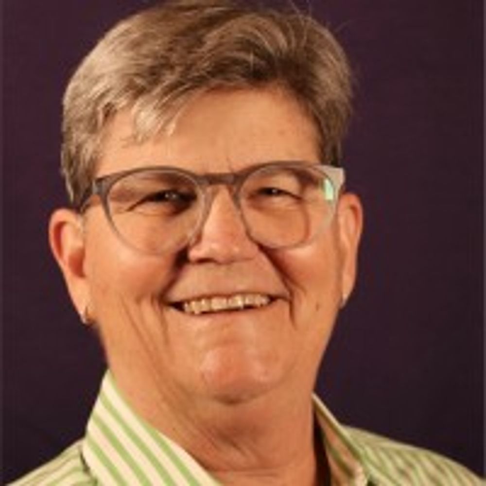 Nancy J Geenen