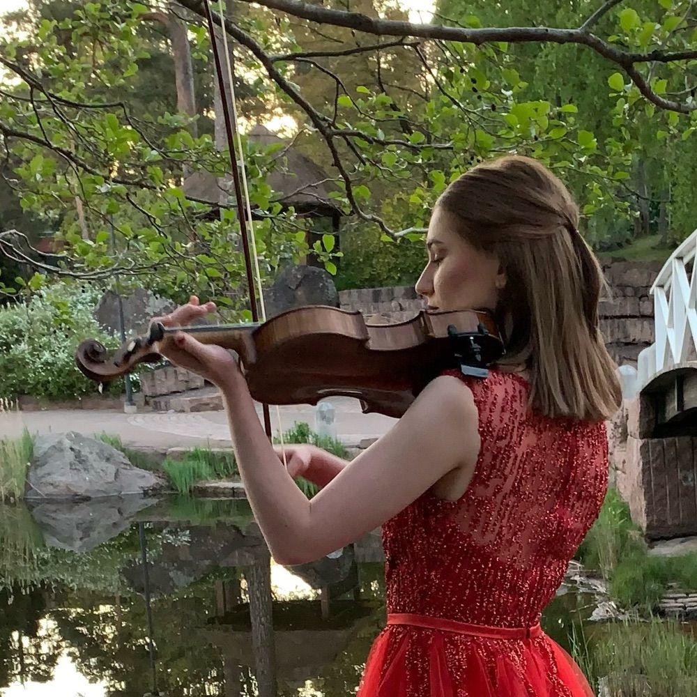 MelissaTheViolinist