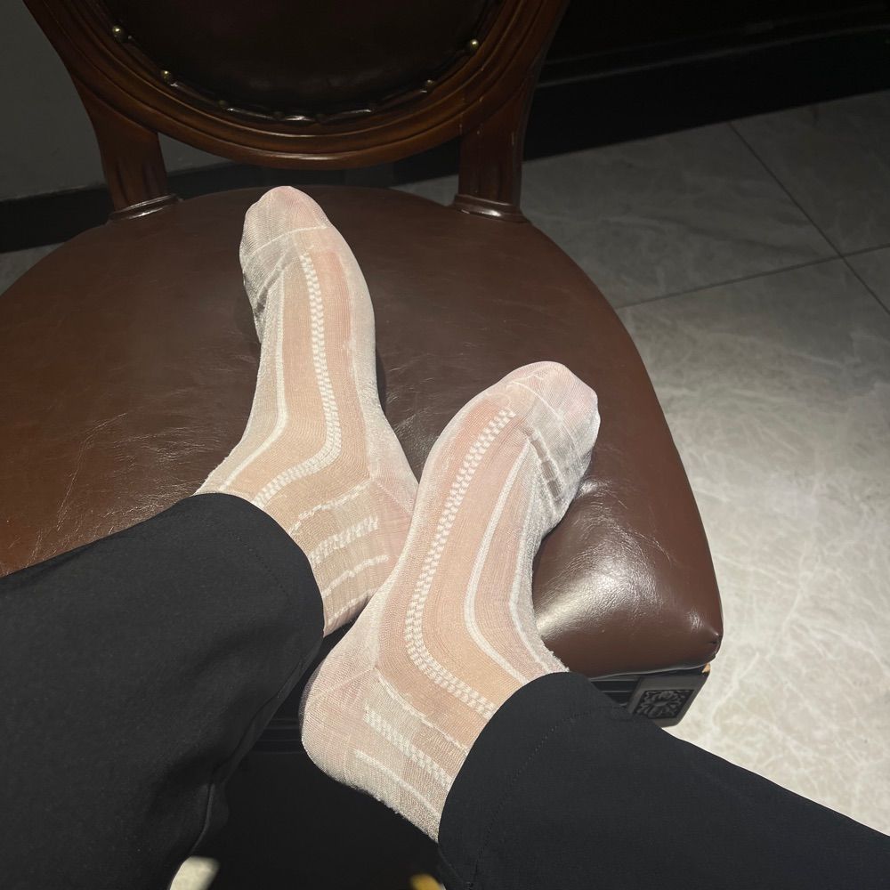 白锦纶小青年