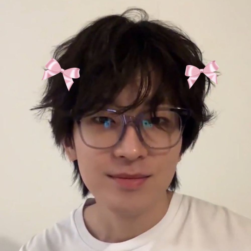 ✰