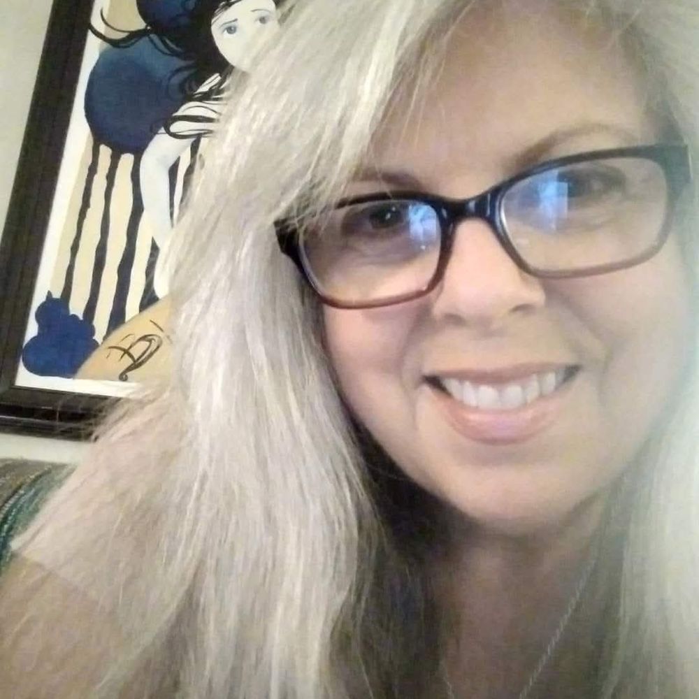 ladylenz@bsky.social