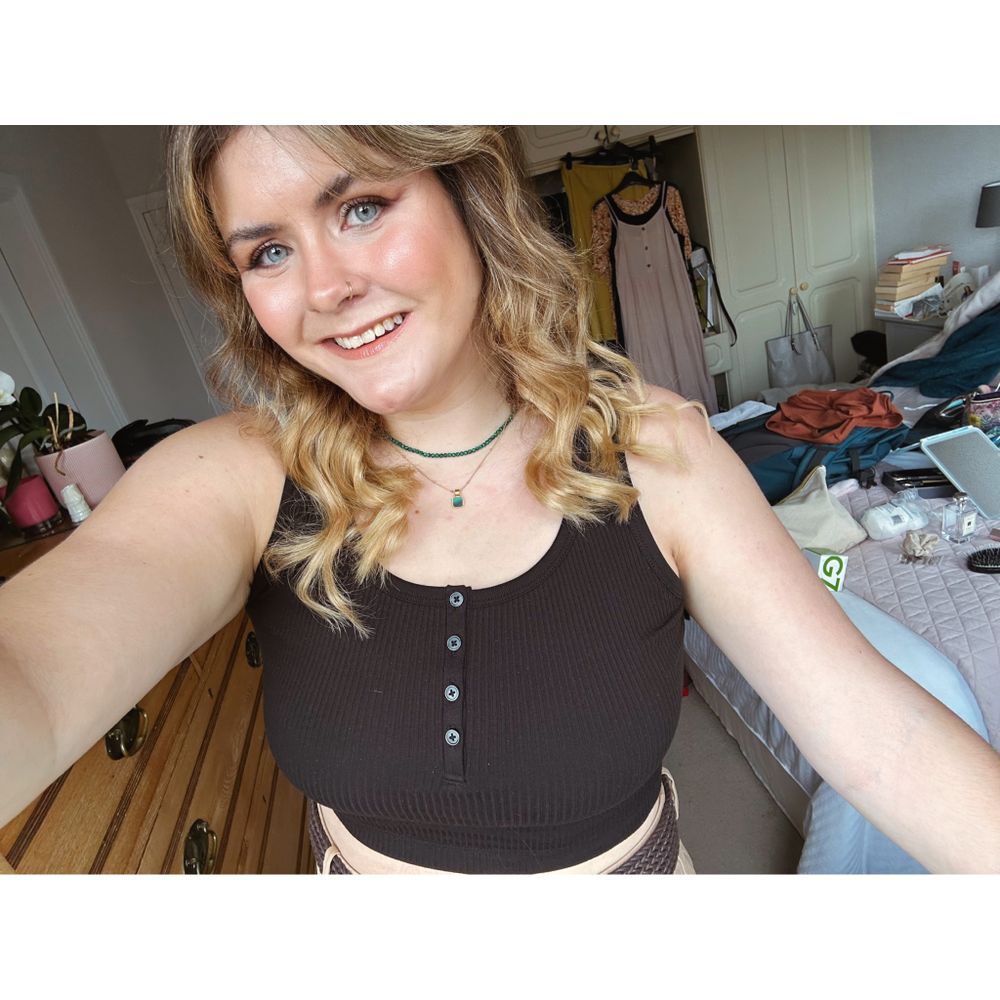 𝐸𝓁𝑒𝒶𝓃𝑜𝓇 🍉