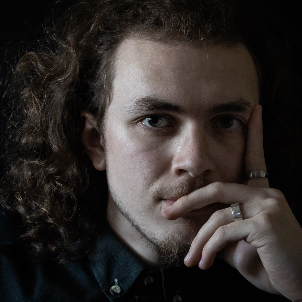 Niklas J. H.