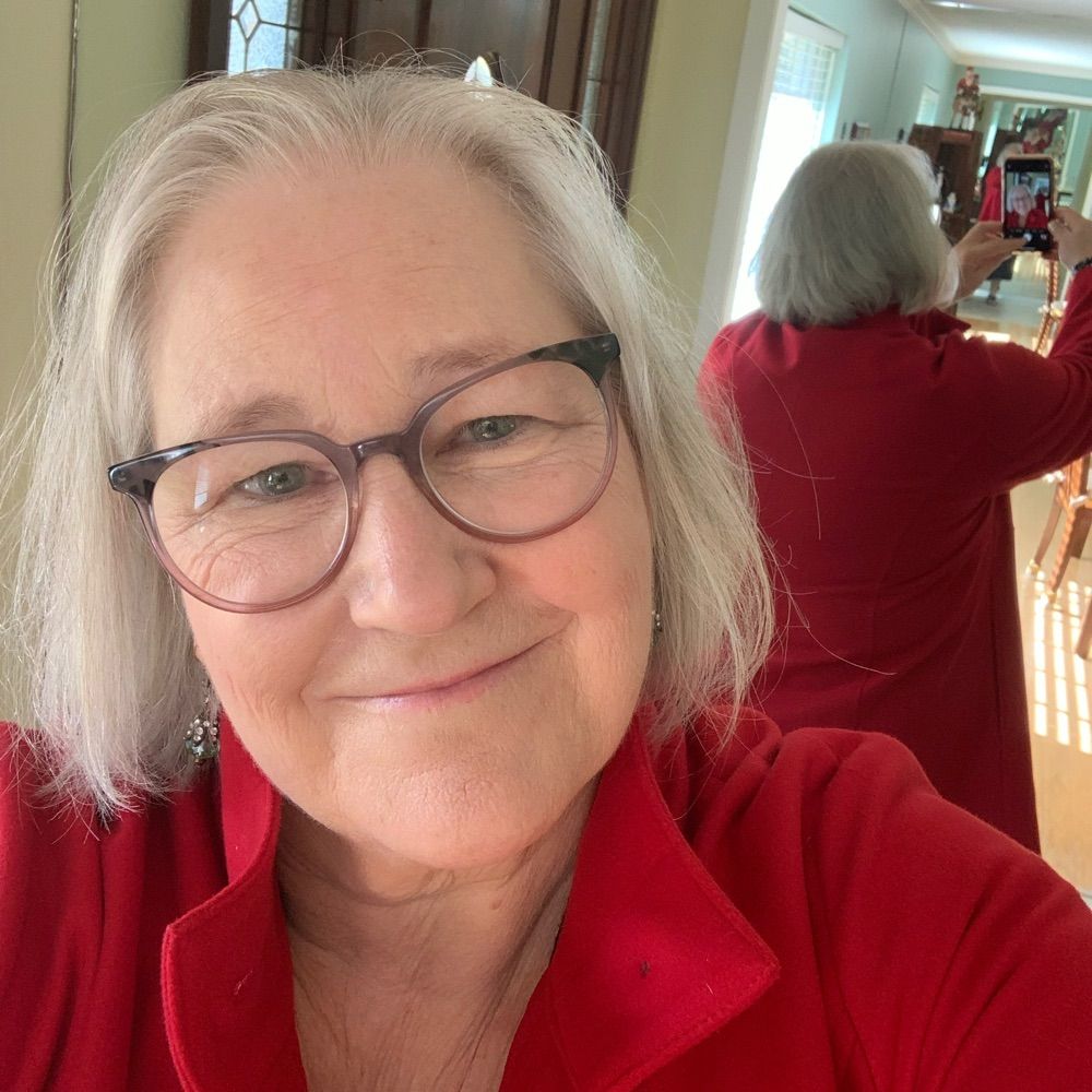 Beth Llewellyn McLaughlin