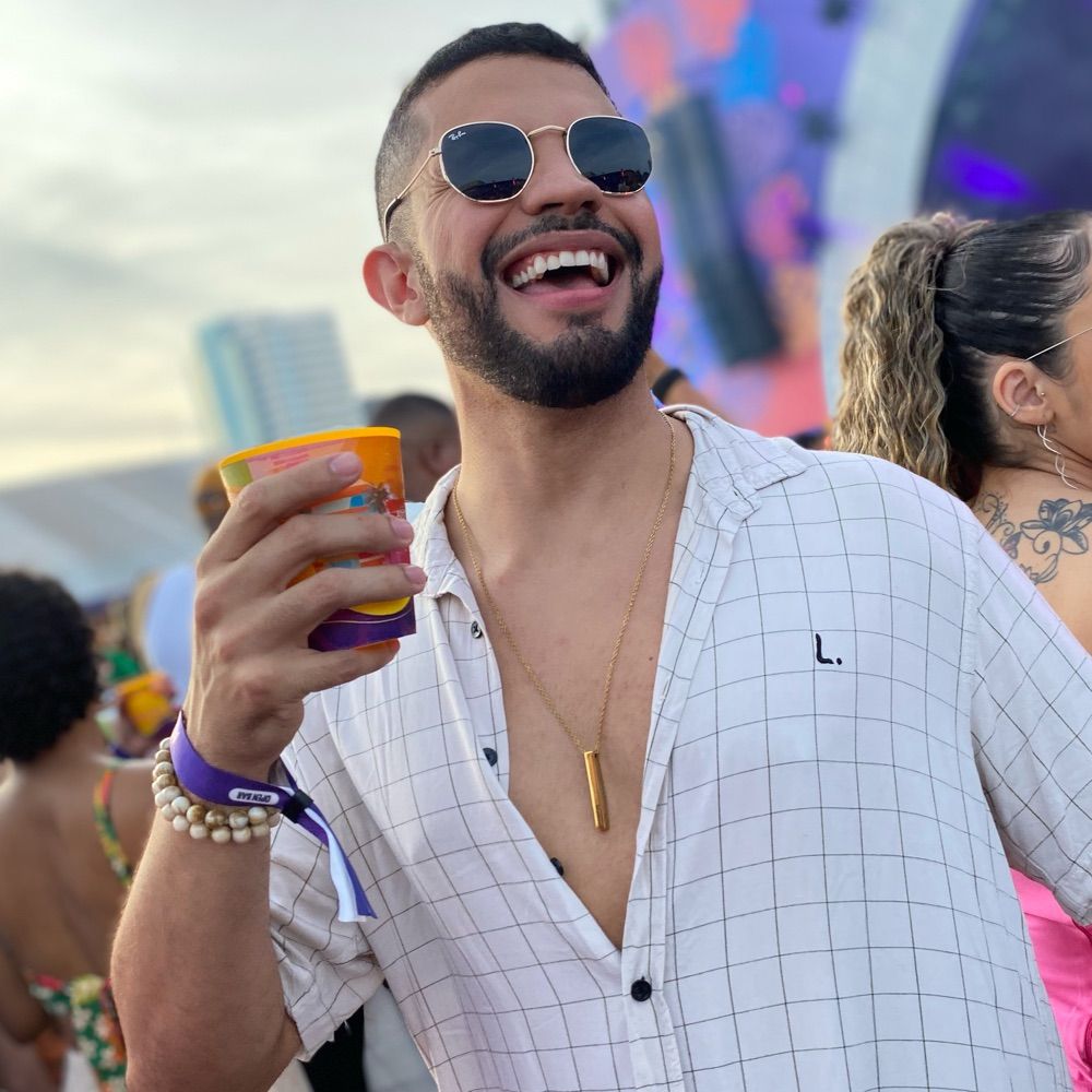 Matheus com Tê Agá