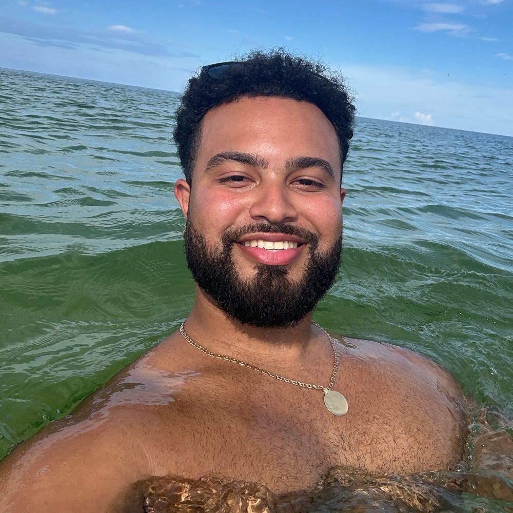 LEANDRÚ 🌴