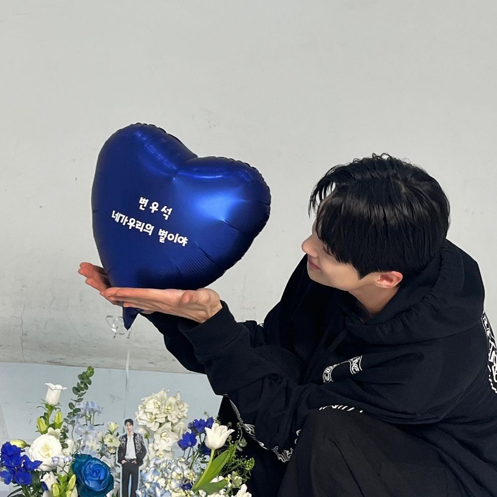 j 💙
