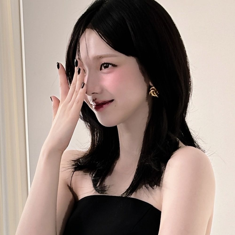 ͏ ͏ ͏  𝐬𝐚𝐢𝐧𝐭-𝐜𝐥𝐚𝐢𝐫, ͏ ͏ ͏ ͏𝓻𝓲𝓷𝓪.͏͏ ͏ ͏ ͏