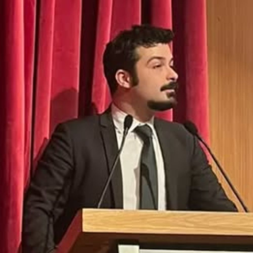 Yalım Yarkın Özbalcı