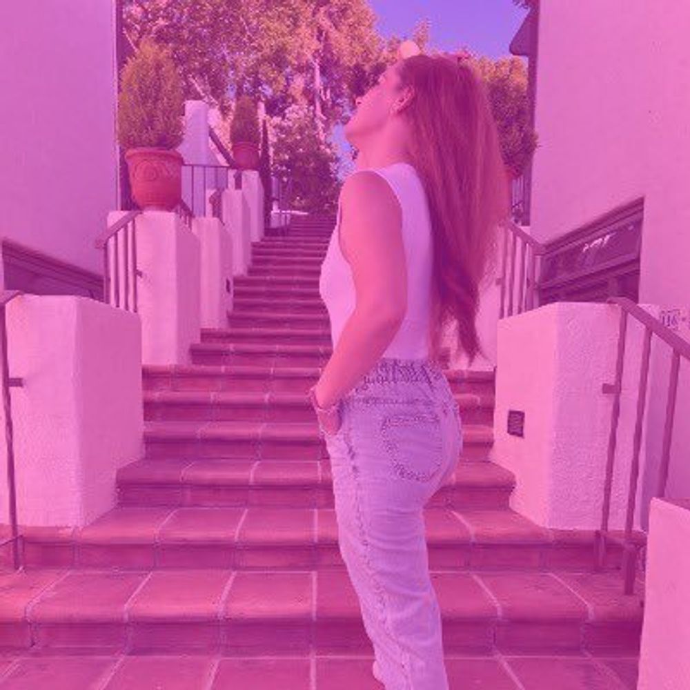 Estefi ~💜~