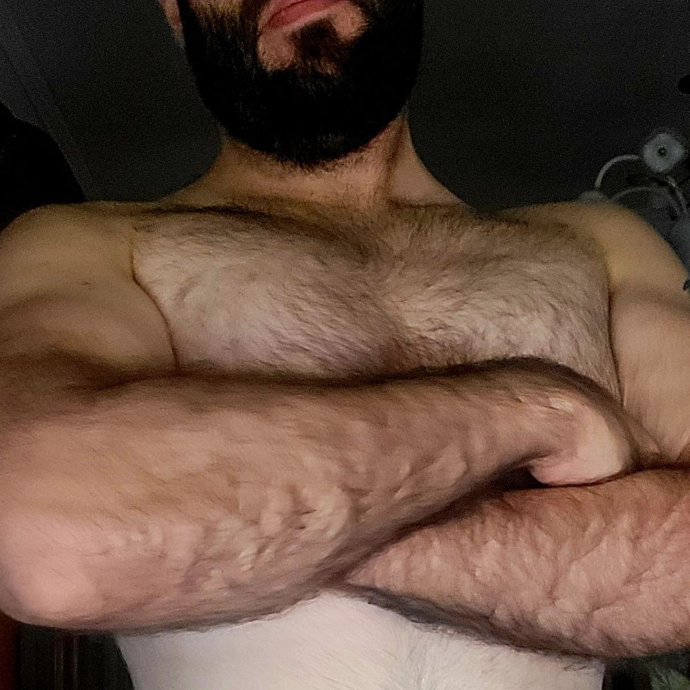 Friendly Bearded 🏳️‍🌈