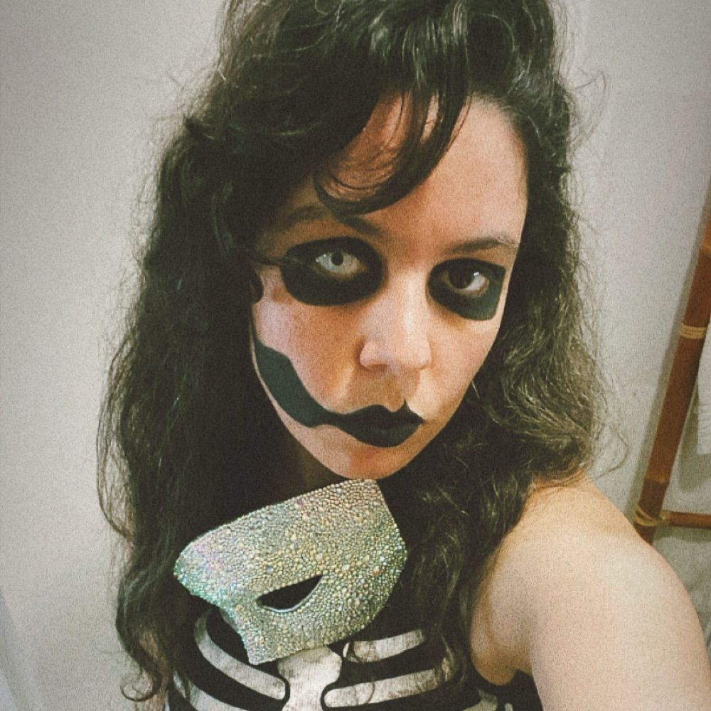 🦇👻𝔱𝔥𝔢 𝔞𝔪𝔶💀🎃