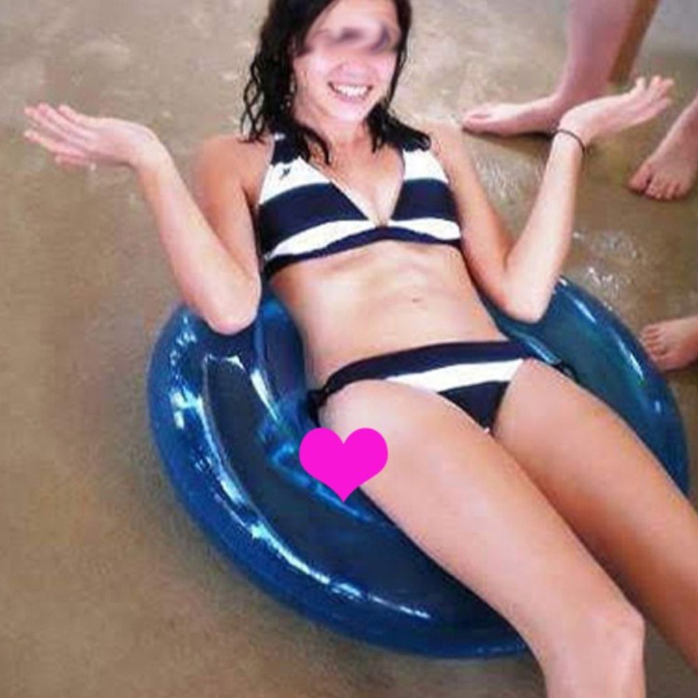 Jessi, girl of your wet dreams and fantasies. 