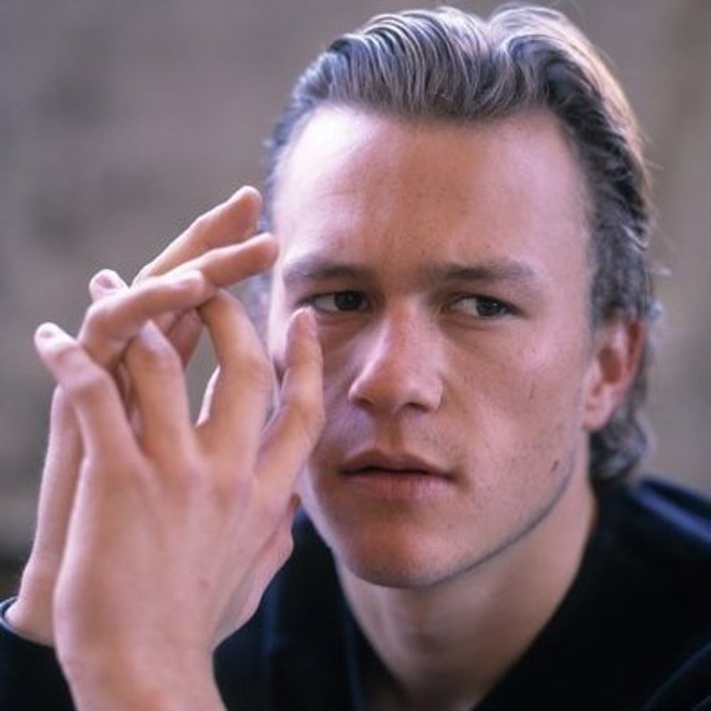 Heath Ledger Hands | HeathLegend