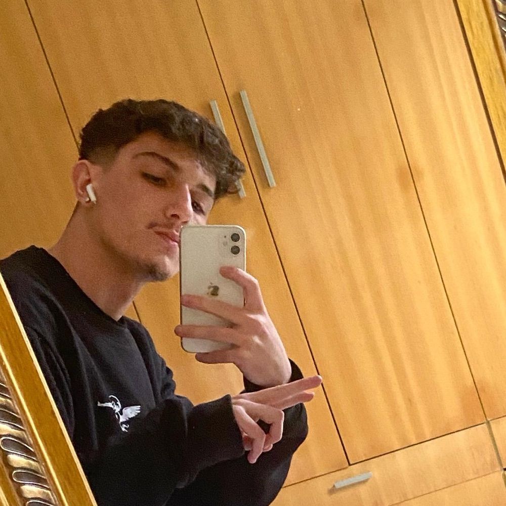 Luccas com 2 C 😡