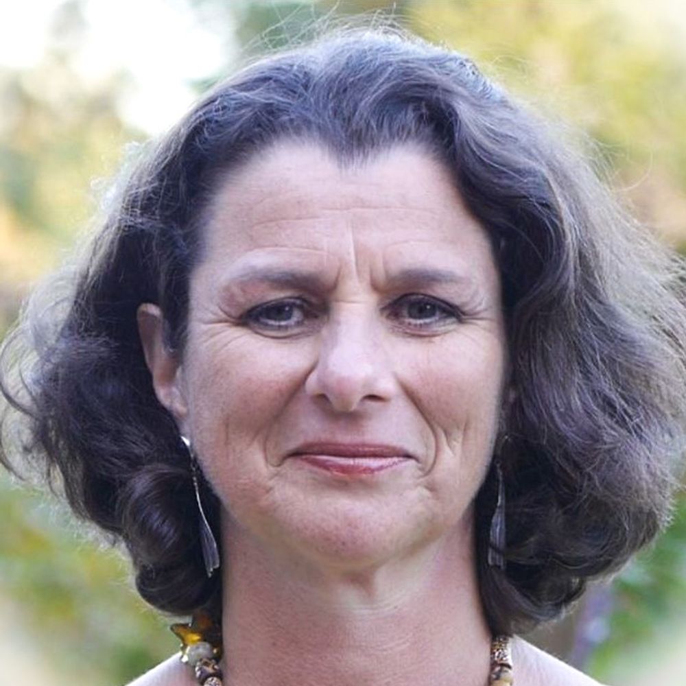 Daniela Sieff PhD