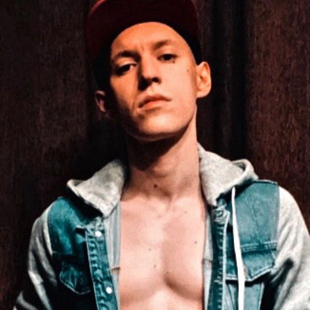 Dan Kingston 🔞