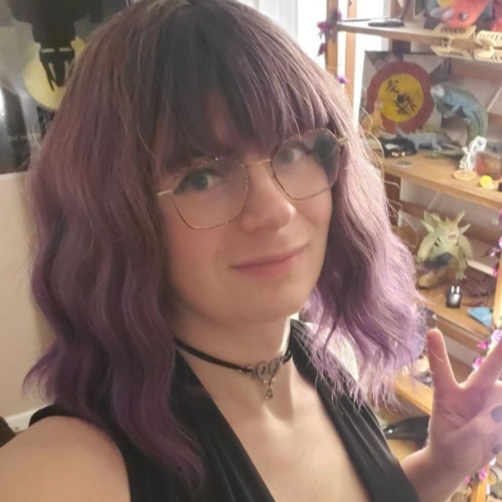 Briar 💜🌹🏳️‍⚧️