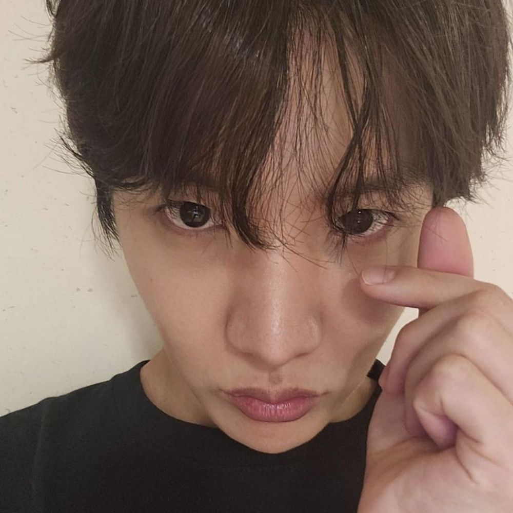 thay viu o ateez⅞ ❤️🤍🖤🏴‍☠️