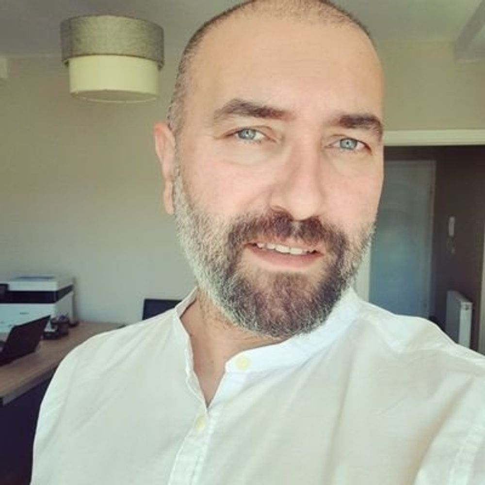 Zafer D. Ve 13 other