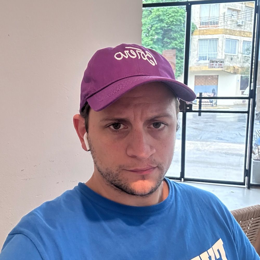 tomás