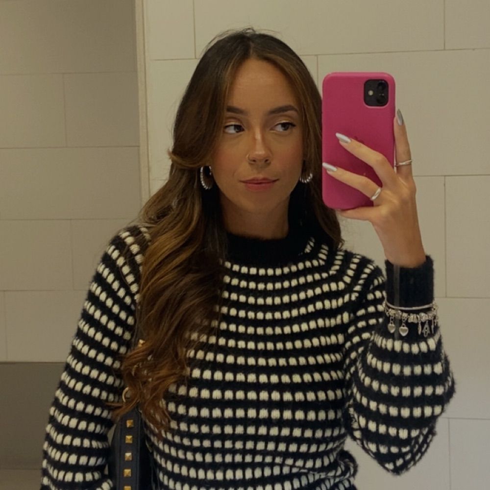 júlia