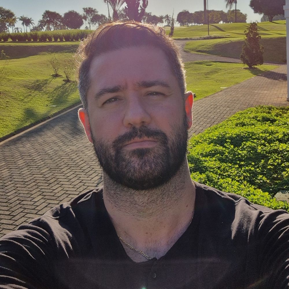 Edu Capelanez