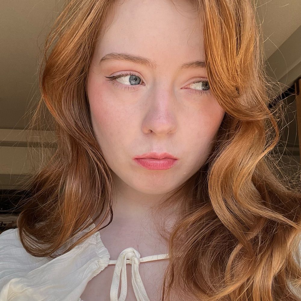 Emi ♡