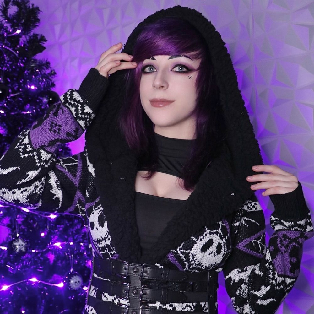 Luna Black