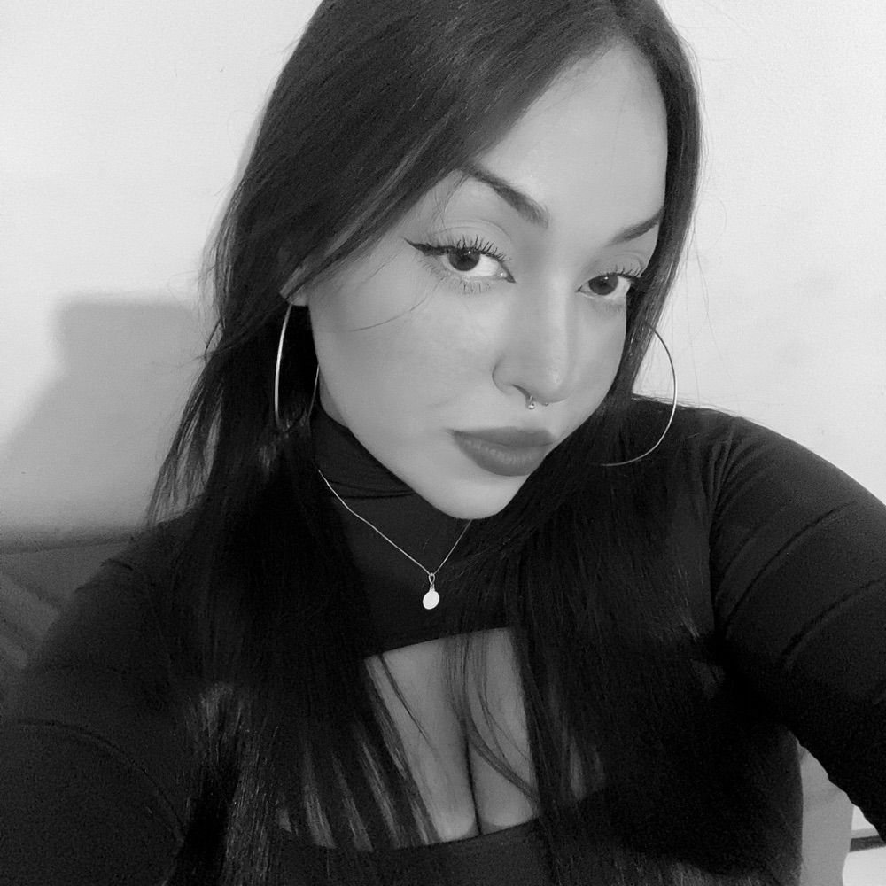 júlia