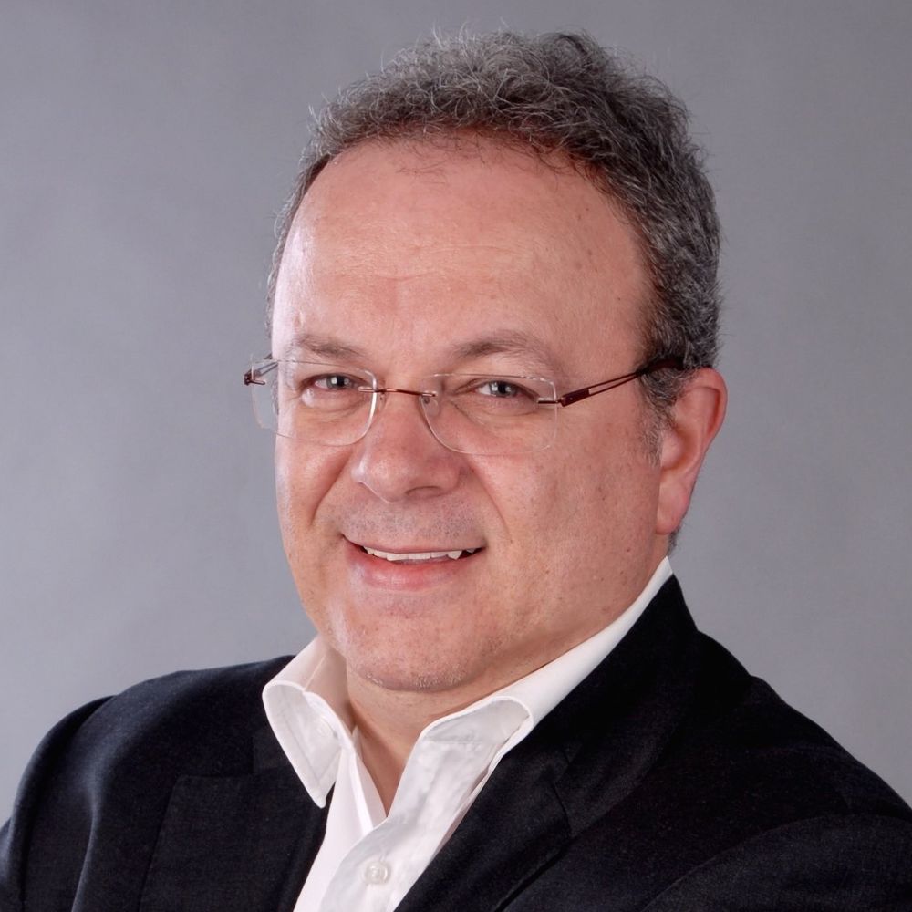 Miguel Cañas