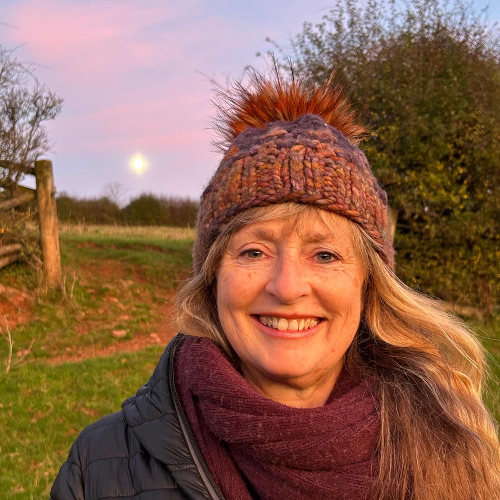 Dr Miriam Darlington 